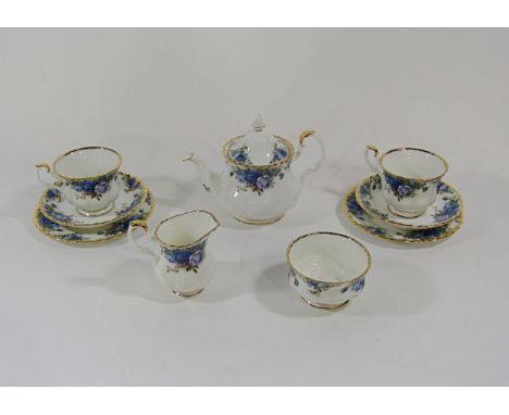 Quantity of Royal Albert Moonlight Rose teawares, together with a Russian tea service for six with hand painted autumnal leaf