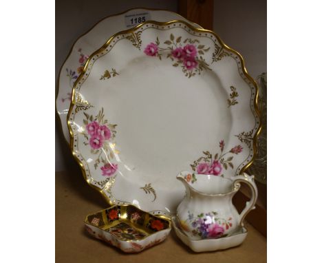 A Royal Crown Derby Imari 1128 trinket dish, solid gold band, first; others, Posie pattern (5) 