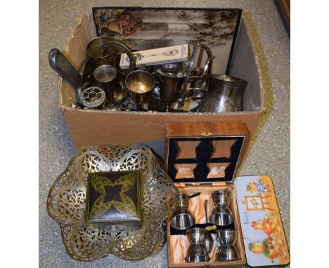 Metalware to include boxed egg cups, trinket box, bud vases, plated ware; etc 