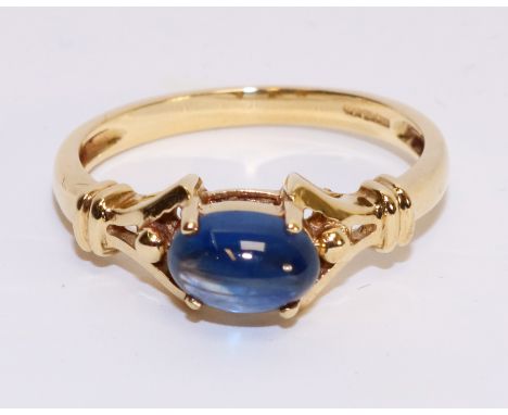 9ct gold ring set with a cabachon sapphire hallmarked   Condition Report   Click here for further images, condition, auction 