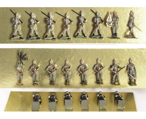 Britains and Hilco, nicely repainted and converted into Imperial German Army (16) (possibly Freddie Green ?) Parachute Regime
