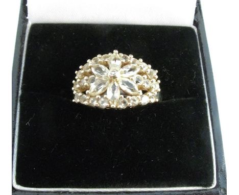 A 9 carat gold gem set cluster ring, finger size N, 3.4g gross