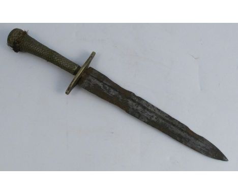 An Early German Officers dagger, with wired handle and etched blade, from the Crimean war period, overall length 12ins