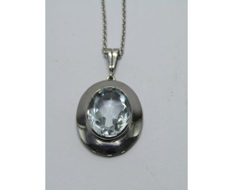 14CT WHITE GOLD AQUAMARINE PENDANT &amp; CHAIN, large oval cut aquamarine of good colour in white gold pendant on fine white 