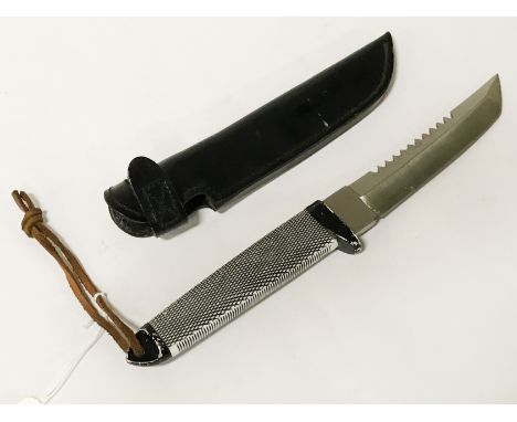 JAPANESE TANTO KNIFE IN BLACK LEATHER SCABBARD