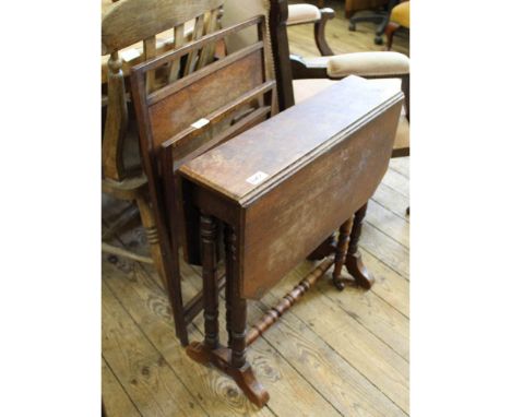 An Edwardian small mahogany gate leg table and an oak folding rack