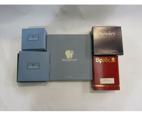 Boxed Wedgwood, Aynsley and Spode items including trinket dishes etc.
