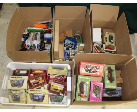 LARGE QTY OF DIE CAST TOYS including a large number of boxed models, including Models of Yesteryear, Days Gone, Brumm, Dinky,