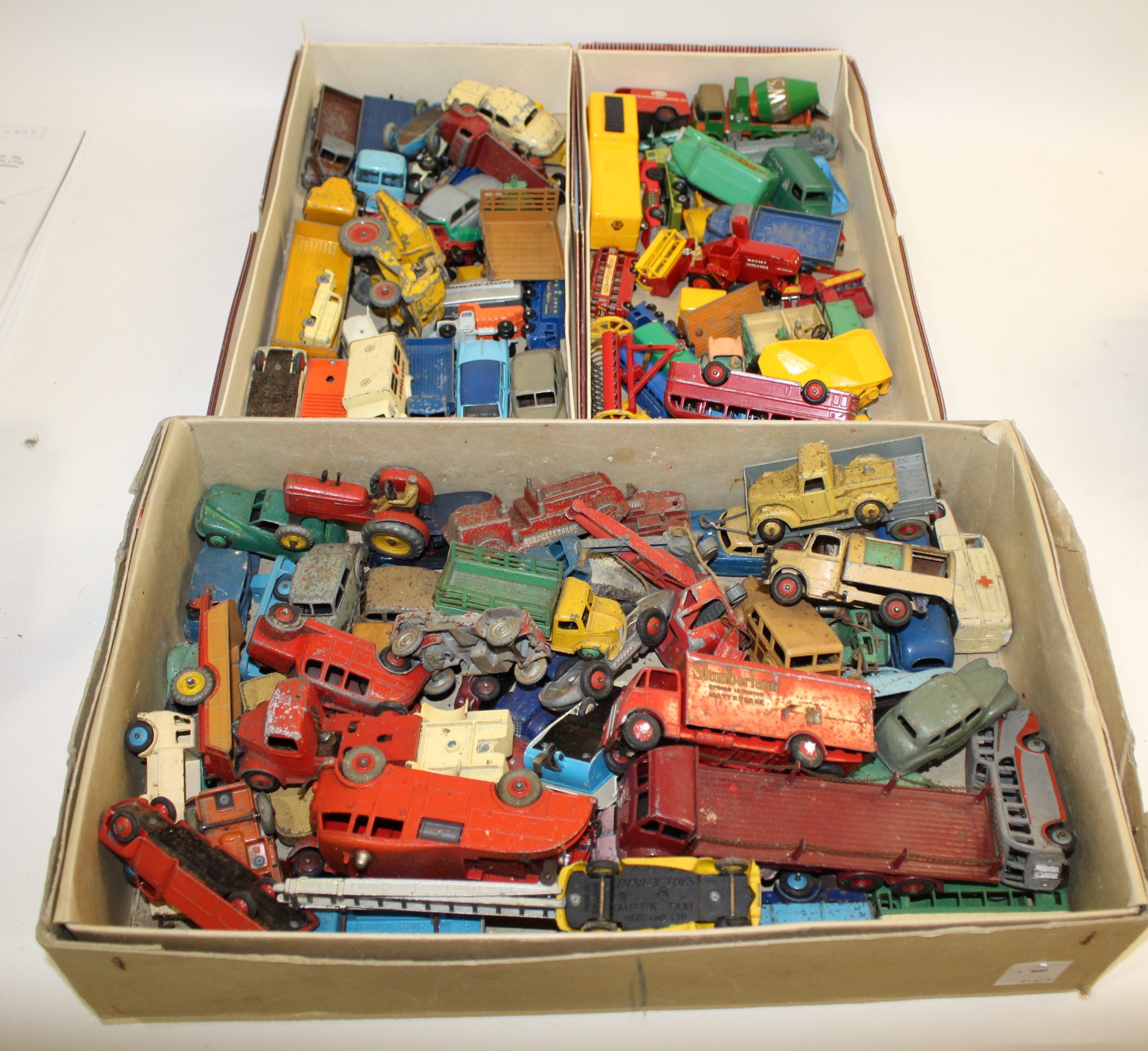 DIE CAST TOYS a large collection of unboxed die cast toys, including ...