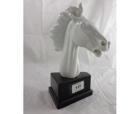 A white ceramic horse mask on plinth, Dresden Erich Oehme 1949, 24cm high