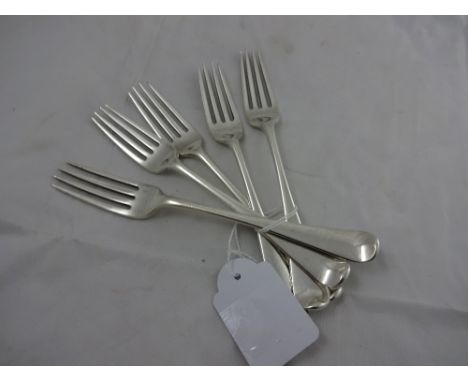Five matching Georgian dessert forks, Old English, McKenzie coat of arms, William Sumner I, London 1791, 200g