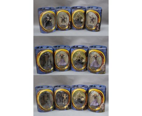 A group of 12 Toybiz "The Lord Of The Rings, The return of the King" electronic and other action figures 