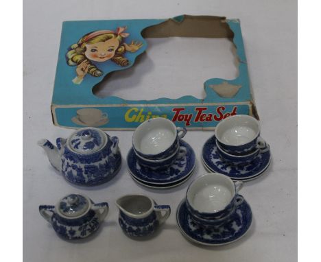 A boxed blue &amp; white transfer printed China toy tea set comprising 15 pieces 