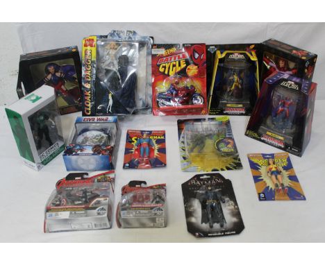 A group lot of boxed Marvel Legends and other action figures, to include "Famous Cover Series", a Special Collector Edition "