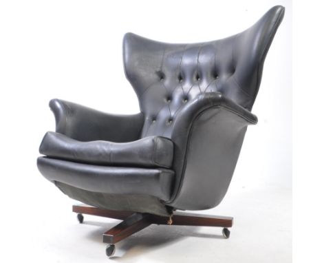 Paul Conti for G-Plan - Blofeld - Model 6250 - A mid 20th century 1960s easy lounge chair. The chair having a wide seat and w