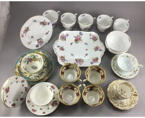 Assorted teawares including Spode Copeland’s &nbsp;‘Dresden Rose’ pattern [5 cups, 1 pedestal sugar, tea plate and a serving 