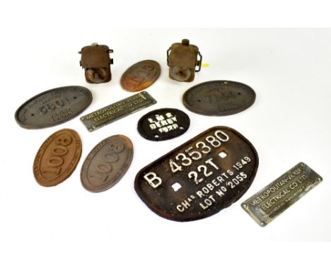 Various vintage engine shed and engine plates, to include 'Chas Roberts 1949', 'L &amp; T RI Co Makers 1008 Horwich 1889' (x2