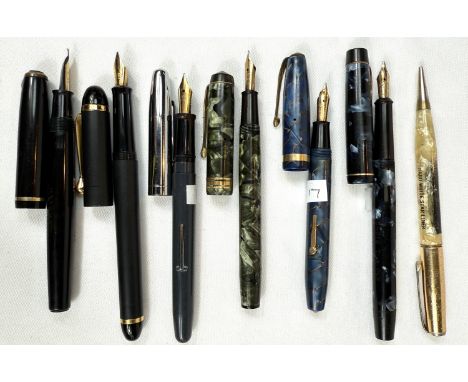 A Vintage Onoto 'The Pen, De La Rue &amp; Co London fountain pen, Conway Stewart Pen No 84 and other vintage pens