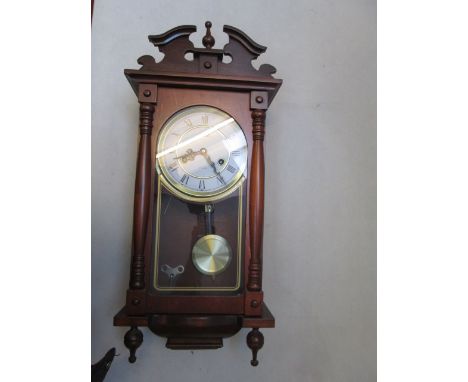 Lincoln 31 Day Wall Mounted Pendulum Clock in Wooden Wall Case. With Key &amp; Instructions. No VAT On this Lot.