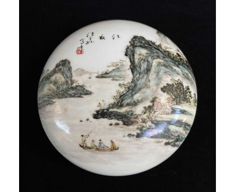 CHINESE PORCELAIN BOX &amp; COVER ATTRIBUTED TO WANG YETING (JNR), People's Republic, both cover and base painted in the Qian