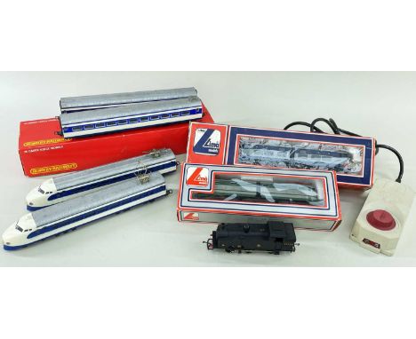 ASSORTED LIMA HO GAUGE LOCOMOTIVES, comprising 208026LG electric in Italian green/grey, 208064L electric in FS blue/grey, 0-6