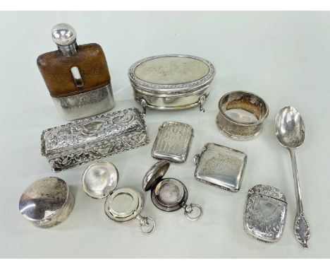 ASSORTED SILVER COLLECTIBLES, including 2 sovereign cases, 3 vesta cases with engraved initials, oval dressing table box, Vic