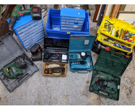 A mixed lot of tools to include a Stanley No.4 woodworking plane, Bosch drill and jigsaw PST 550AE, a Stanley tool box contai