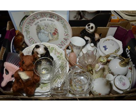 Wedgwood Peter Rabbit birthday plate, Wedgwood Peter Rabbit Christmas plate, set of four Royal Doulton 'Brambly Hedge' four s
