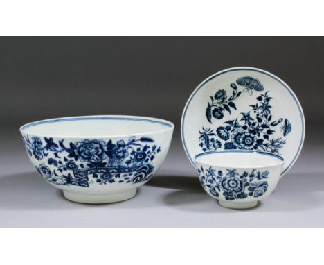 Two pieces of 18th Century Worcester blue and white porcelain printed with "Three Flowers" design, comprising - tea bowl, 3.5