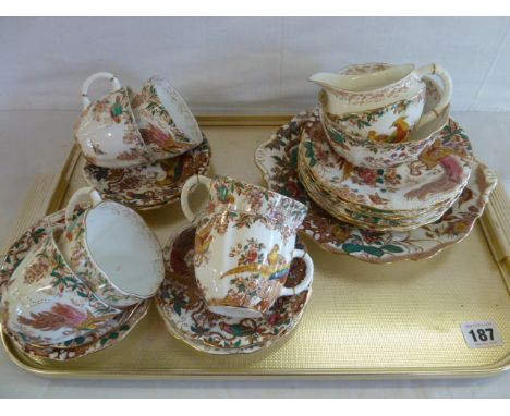 Royal Crown Derby 'Olde Avesbury' tea set