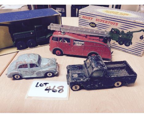 Diecast : Dinky Supertoys 661, Recovery Tractor boxed and Dinky 955, Spot on Morris Minor and Land Rover play worn.