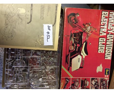 Diecast : Model Kit - Harley Davidson - Electro Glide - Revell H1224 boxed, box has sl damage to edges but intact.