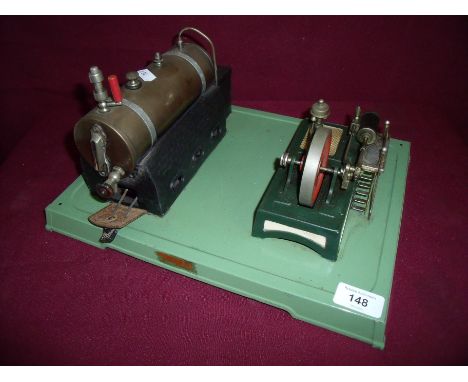 Fleishmann stationary engine and boiler on raised rectangular base 35 x 27 cm 
