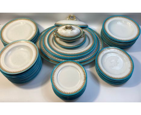 Large collection of Royal Worcester dinner ware, plates, bowls and large serving dishes 