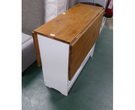 Modern twin drop flap gate leg table