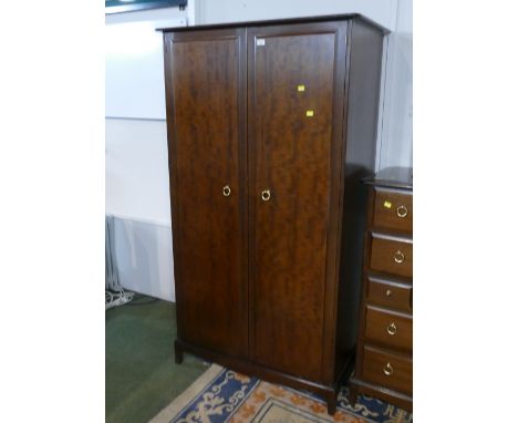 Stagg Minstrel Wardrobe