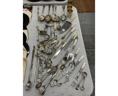 A QUANTITY OF FLATWARE TO INCLUDE MUSTARD SPOONS, SERVING SPOONS, SUGAR SIFTER LADLE, MUFFIN FORKS, KNIVES AND FORKS WITH MOT