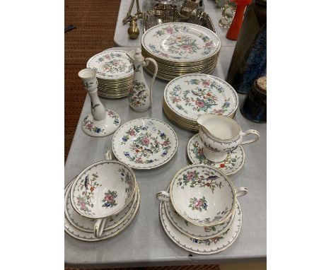 A LARGE QUANTITY OF AYNSLEY 'PEMBROKE' CHINA TO INCLUDE VARIOUS SIZED PLATES, SOUP COUPES AND SAUCERS, JUGS, CANDLESTICK, ETC