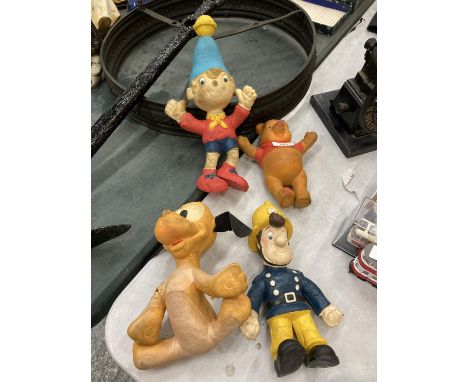 FOUR VINTAGE BENDY TV CHARACTER TOYS TO INCLUDE WINNIE-THE-POOH, PLUTO, NODDY AND FIREMAN SAM 