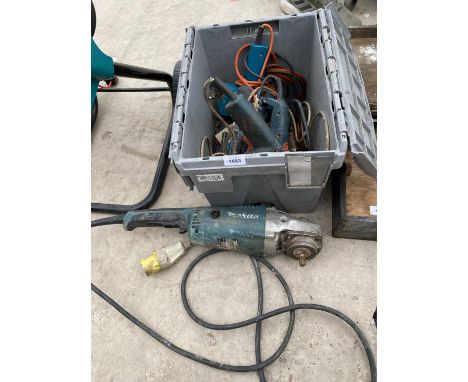 AN ASSORTMENT OF POWER TOOLS TO INCLUDE A MAKITA ANGLE GRINDER AND A SANDER ETC 