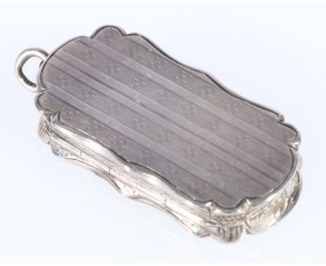 Silver vinaigrette with shaped edges and engine turned stripes by Nathaniel Mills, Birmingham 1852, 45mm. CONDITION REPORT: L