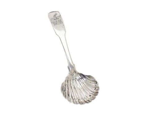 IRISH SILVER CADDY SPOON WITH SHELL BOWL & ENGRAVED HANDLE. DUBLIN, CIRCA 1830. MAKER M. WEST. LENGTH: 4¾ INCHES.IN GOOD COND