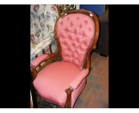 Antique style armchair with button backrest 