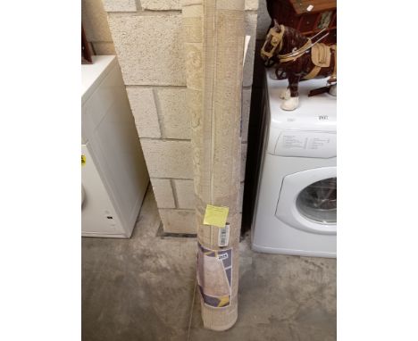 A white / light brown floral pattern 68 x 47"