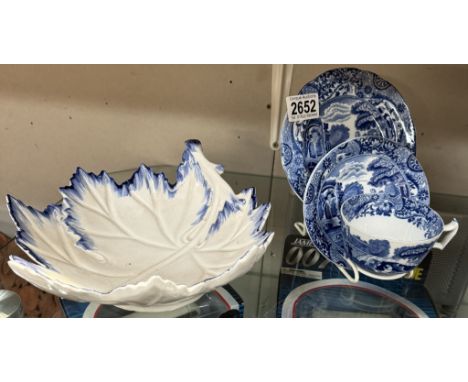A Copeland Spode Italian blue & white trio and leaf pattern fruit bowlMakers mark illegible to leaf dish, no visible damage.