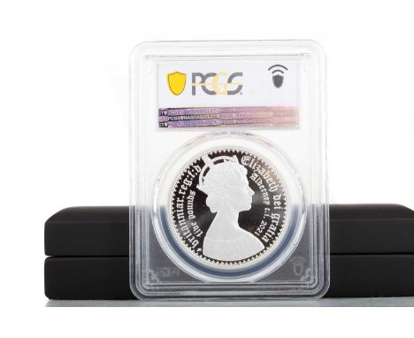 IMPRESSIVE ELIZABETH II GOTHIC SILVER PROOF CROWN DATED 2021,featuring a portrait of Queen Elizabeth II to the obverse and Qu