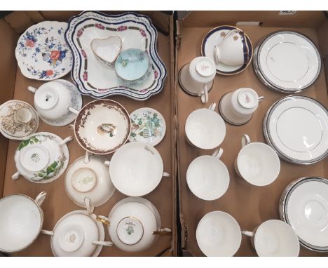 A Mixed Collection of Ceramic Items to Include Royal Doulton Sarabande Tea Trios Together With Soup Coupes From Various maker