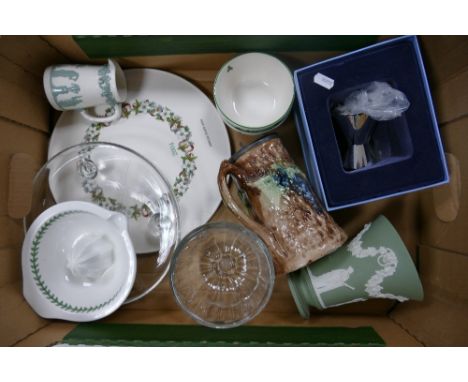 A mixed collection of items to include Wedgwood Jasperware Vase, Boxed Newbridge candleholder, Majolica type tankard, Portmie