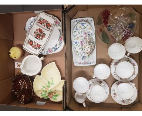 A mixed collection of ceramic items to include Minton Haddon Hall trays &amp; Chicken figure, Duchess Bird of Paradise teawar