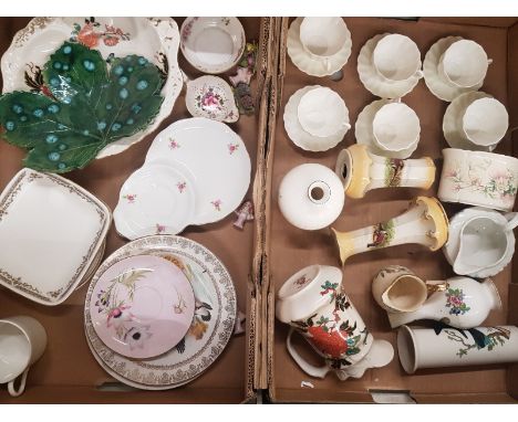 A mixed collection of ceramic items to include Royal Crown Derby 'Derby Posies' tea strainer and small bowl together with Roy